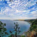 캠프장 Forrest Garden - Where Nature Meets Comfort 포르토로즈