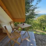 Forrest Garden - Where Nature Meets Comfort 캠프장 *