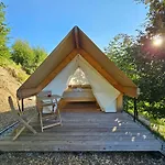 Forrest Garden - Where Nature Meets Comfort 포르토로즈