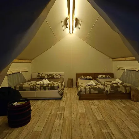 مكان تخييم Forrest Garden - Where Nature Meets Comfort
